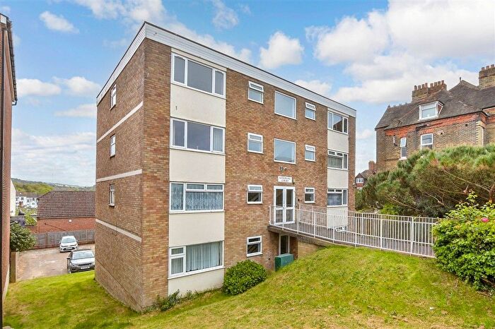 2 Bedroom Flat For Sale In Guildhall Street, Folkestone, Kent, CT20