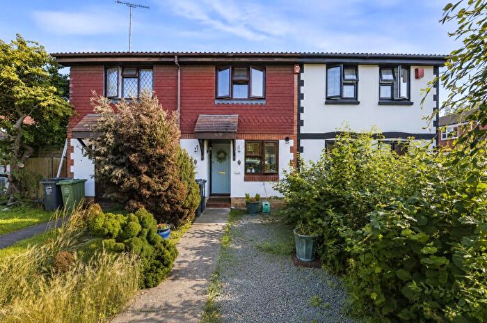 2 Bedroom Terraced House For Sale In Smugglers Walk, Greenhithe, Kent, DA9