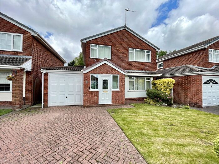 3 Bedroom Detached House For Sale In Ashbourne Avenue, Runcorn, Cheshire, WA7