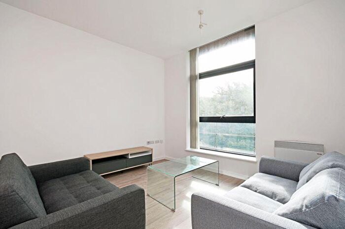 2 Bedroom Apartment To Rent In Apt The Gateway, Sheffield, S2