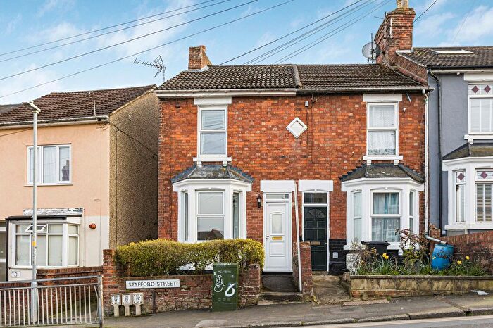 2 Bedroom End Of Terrace House For Sale In Stafford Street, Swindon, SN1
