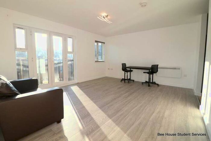 2 Bedroom Flat To Rent In Monea Hall, Conisbrough Keep, City Centre, CV1