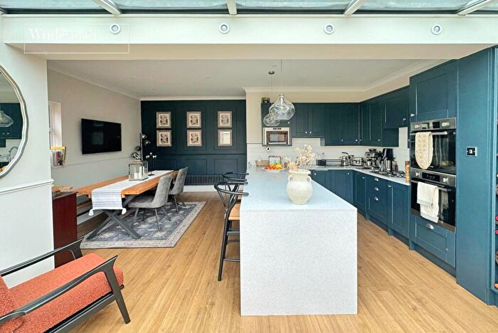 5 Bedroom Semi Detached House For Sale In Beauchamp Road, Sutton, SM1