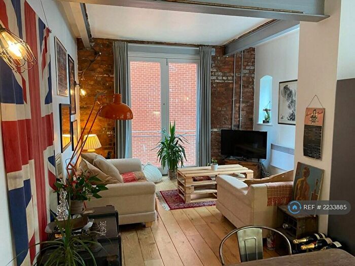 2 Bedroom Flat To Rent In Junction Works, Manchester, M1