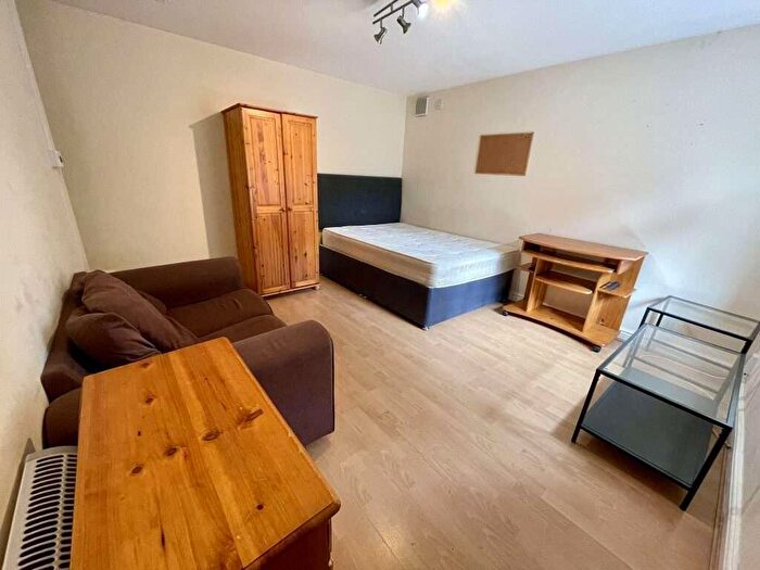 Studio To Rent In Bower Road, Crookesmoor, S10