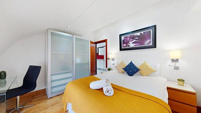 1 Bedroom Flat To Rent In Gloucester Place, London, W1U