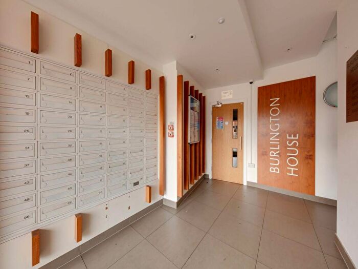 1 Bedroom Flat For Sale In Burlington House, Swanfield Road, Waltham Cross, EN8