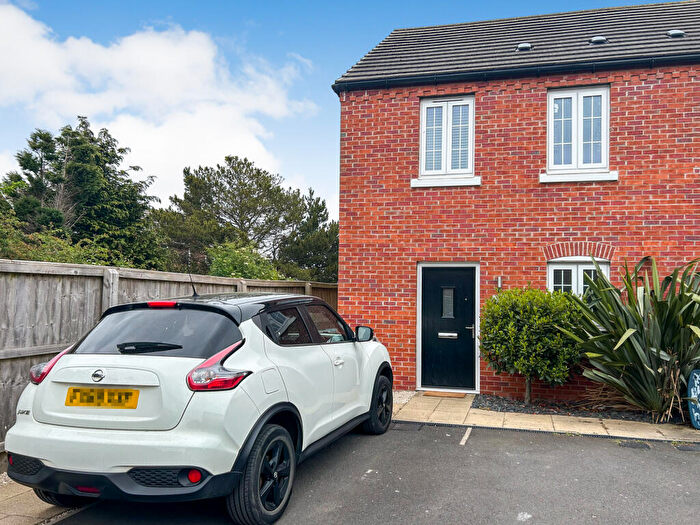 2 Bedroom Semi-Detached House For Sale In Birch Close, Aslockton, NG13