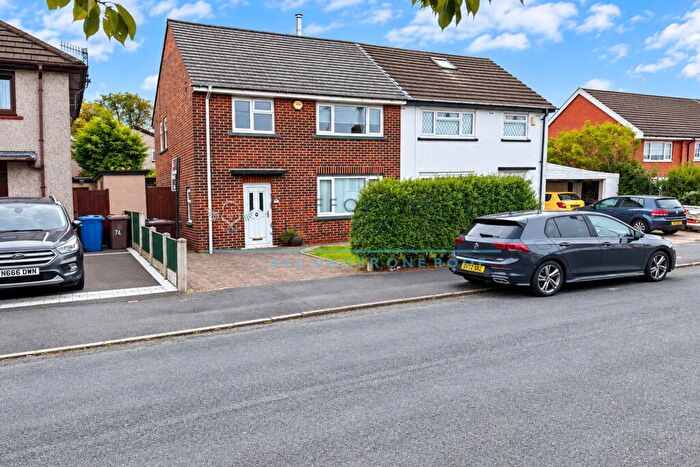 3 Bedroom Semi Detached House For Sale In Leamington Avenue, Burnley, BB10