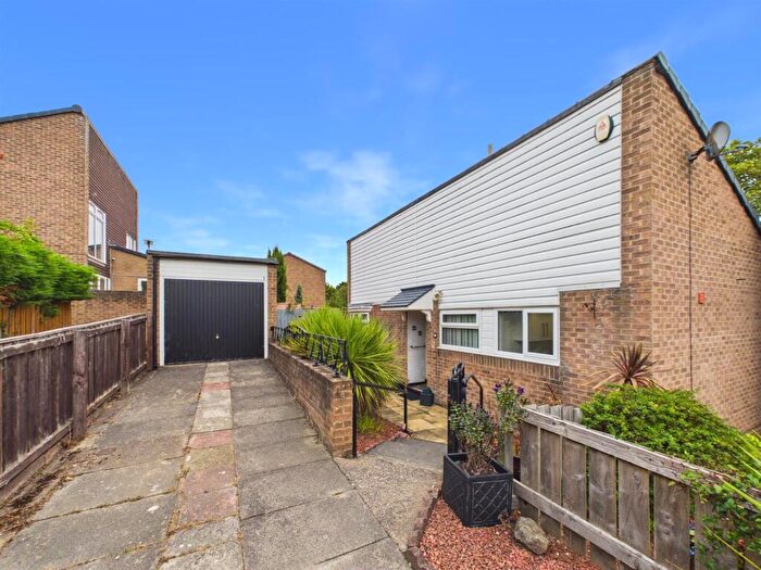 2 Bedroom Detached Bungalow For Sale In Shieldclose, Washington, NE37