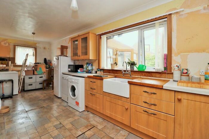 2 Bedroom Bungalow For Sale In Robertson Road, Cupar, KY15