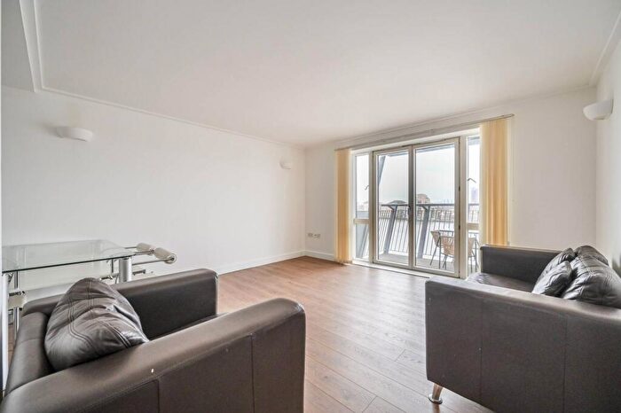 2 Bedroom Flat To Rent In Naxos Building, , Isle Of Dogs, London, E14