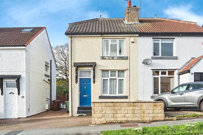 2 Bedroom Semi-Detached House For Sale In Newlaithes Gardens, Horsforth, Leeds, LS18