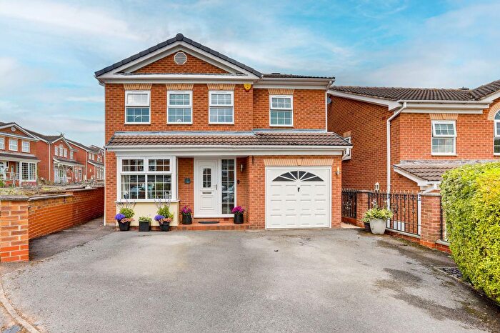 4 Bedroom Detached House For Sale In Larch Close, Arnold, NG5