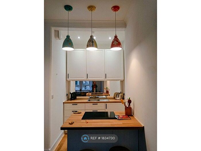 1 Bedroom Flat To Rent In Caledonian Crescent, Edinburgh, EH11