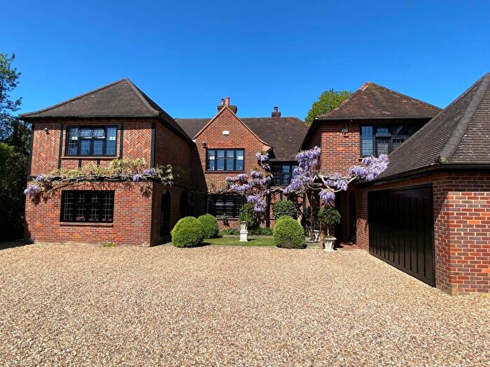 6 Bedroom Detached House For Sale In Latchmoor Avenue, Chalfont St Peter, Gerrards Cross, Buckinghamshire, SL9