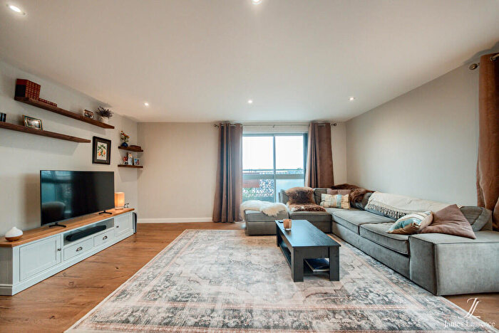 2 Bedroom Apartment For Sale In Point, George Street, Jewellery Quarter, B3