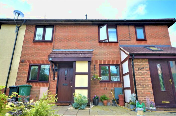 2 Bedroom Terraced House To Rent In Horley, Surrey, RH6