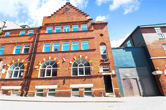 2 Bedroom Flat To Rent In Tatham Street, Sunderland, Tyne And Wear, SR1