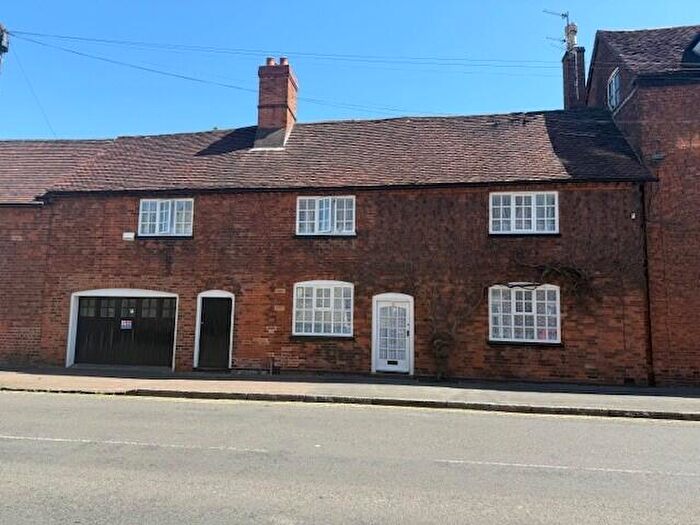 4 Bedroom Terraced House To Rent In Coleshill, Birmingham, Warwickshire, B46