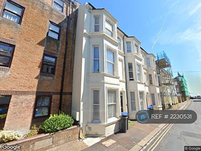 1 Bedroom Flat To Rent In Western Place, Worthing, BN11