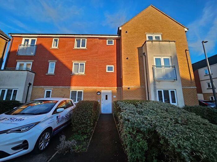 2 Bedroom Flat To Rent In Hornbeam Close, Bristol, BS32