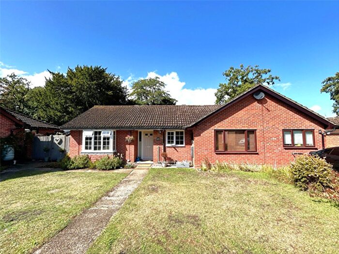 2 Bedroom Bungalow For Sale In Velmead Road, Fleet, Hampshire, GU52