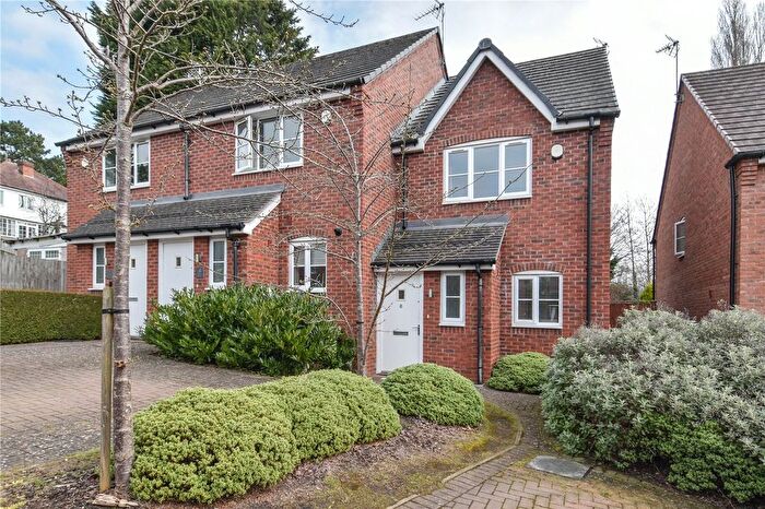 2 Bedroom End Of Terrace House To Rent In Howes Rise, Birmingham, West Midlands, B29