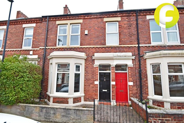 2 Bedroom Flat To Rent In Bamborough Terrace, North Shields, North Tyneside, NE30