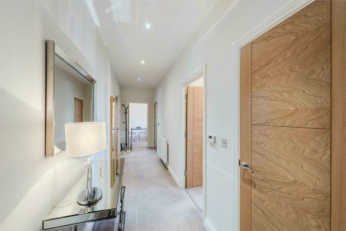 2 Bedroom Apartment To Rent In The Leasowes, Main Street, Solihull, B90