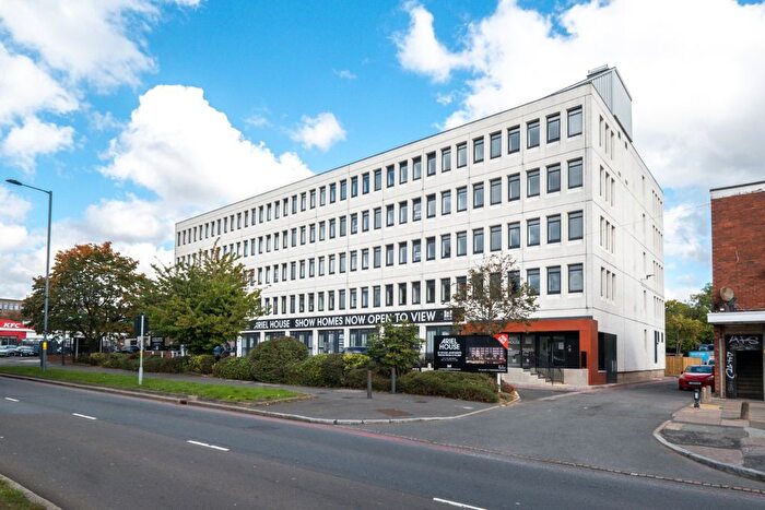 2 Bedroom Flat To Rent In Coventry Road, Sheldon, Birmingham, West Midlands, B26