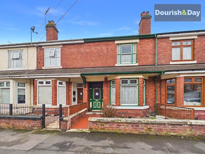 3 Bedroom Terraced House For Sale In Oxford Gardens, Stafford, ST16