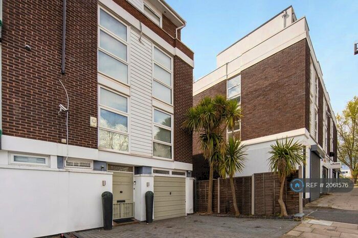 4 Bedroom Terraced House To Rent In Lower Merton Rise, London, NW3