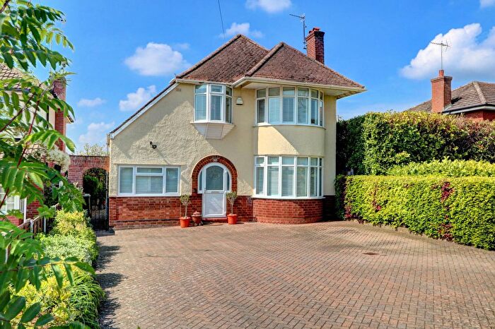3 Bedroom Detached House For Sale In Four Seasons, Droitwich Road, Claines, Worcester., WR3