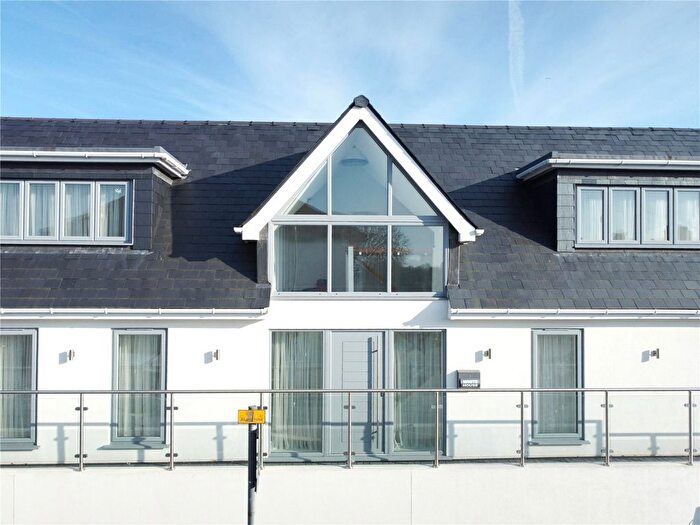 3 Bedroom Detached House For Sale In Manse Way, Swanley, Kent, BR8