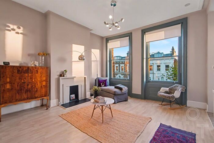 1 Bedroom Flat For Sale In Oseney Crescent, Kentish Town, NW5