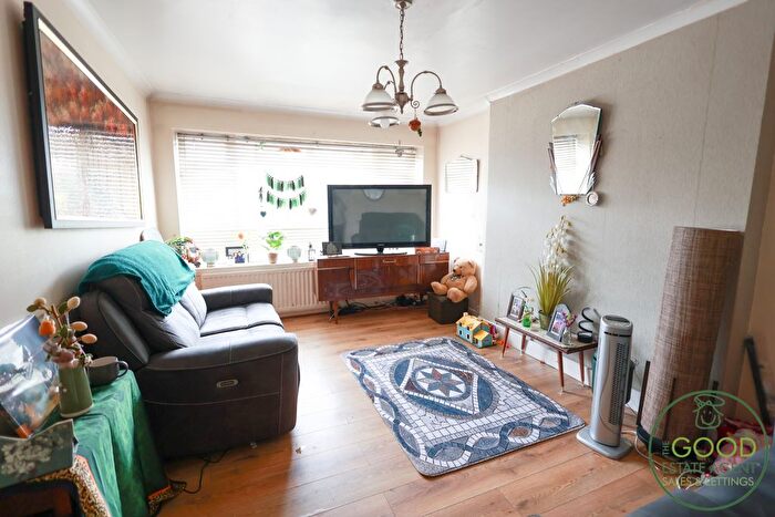3 Bedroom Semi-Detached House For Sale In Clanfield, Preston, PR2