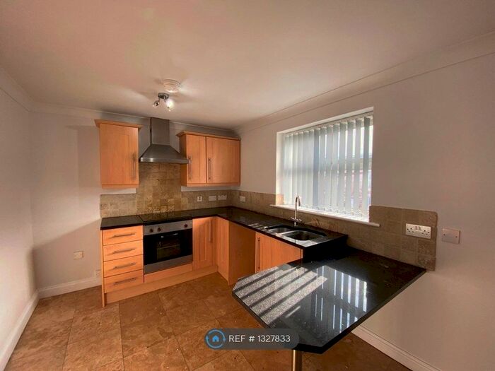 2 Bedroom Flat To Rent In Riverbank Apartments, Bury BL8