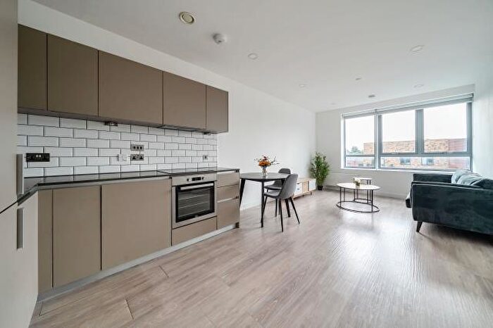 1 Bedroom Apartment To Rent In Market Street, Bracknell, RG12