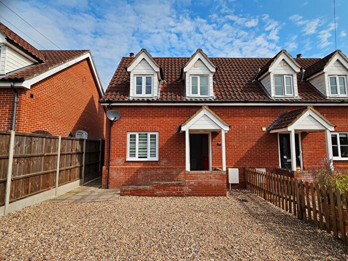2 Bedroom Semi-Detached House For Sale In The Street, Ashwellthorpe, Norwich, NR16