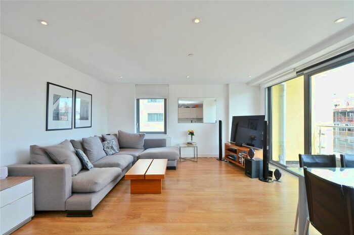 2 Bedroom Flat To Rent In Craig Tower, Aqua Vista Square, Bow, London, E3