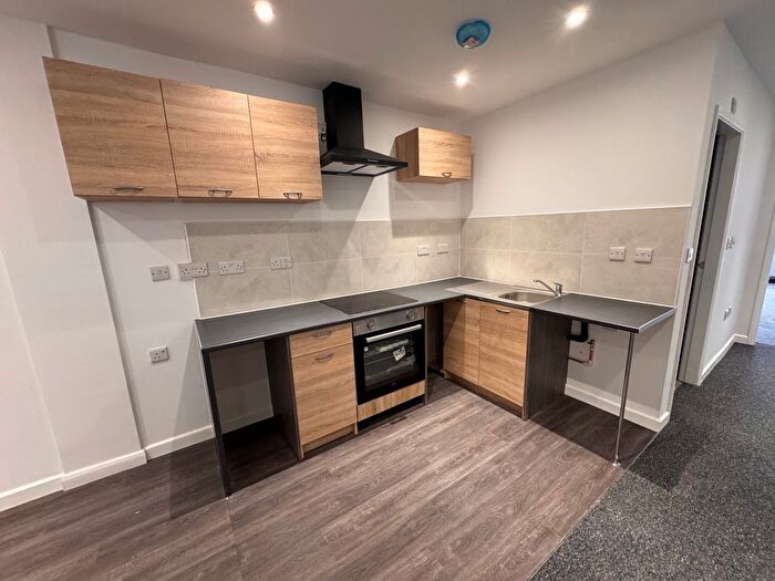 2 Bedroom Flat To Rent In Broadmeadow Flats, Warstones Drive, Wolverhampton, WV4