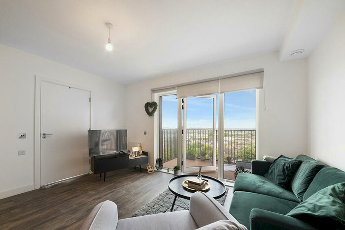 2 Bedroom Apartment To Rent In Newham London, E16