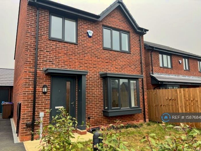 4 Bedroom Detached House To Rent In Thyme Drive, Middleton, Manchester, M24