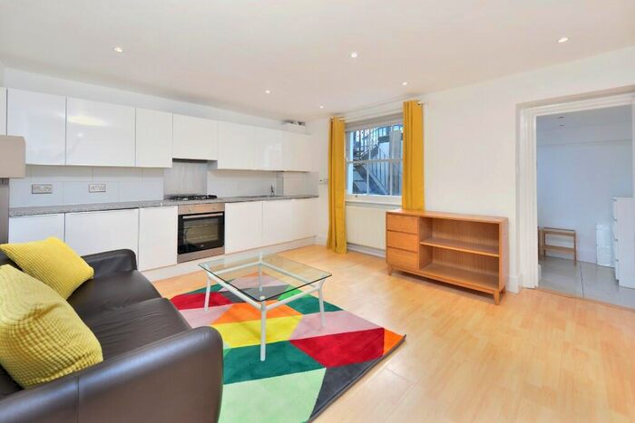 1 Bedroom Flat To Rent In Bromfield Street, London, N1