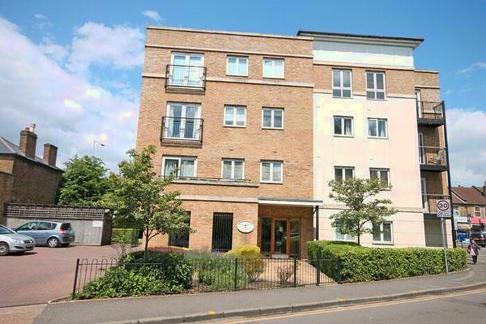 2 Bedroom Apartment To Rent In Kingston, KT1