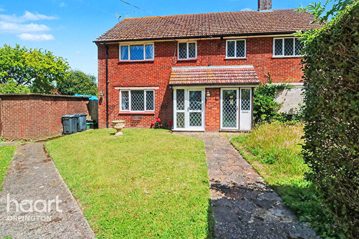 3 Bedroom Semi-Detached House For Sale In Crowhurst Way, Orpington, BR5