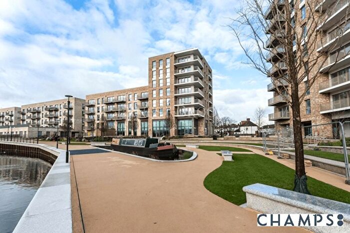 3 Bedroom Flat To Rent In Affinity House, HA0