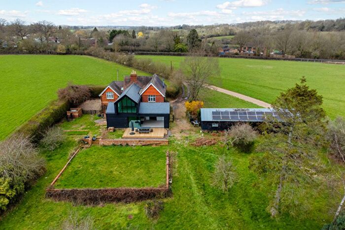 4 Bedroom Detached House For Sale In Barkham Road, Wokingham, RG41