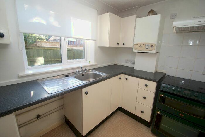 1 Bedroom Flat To Rent In Eastfield Road, Andover, SP10